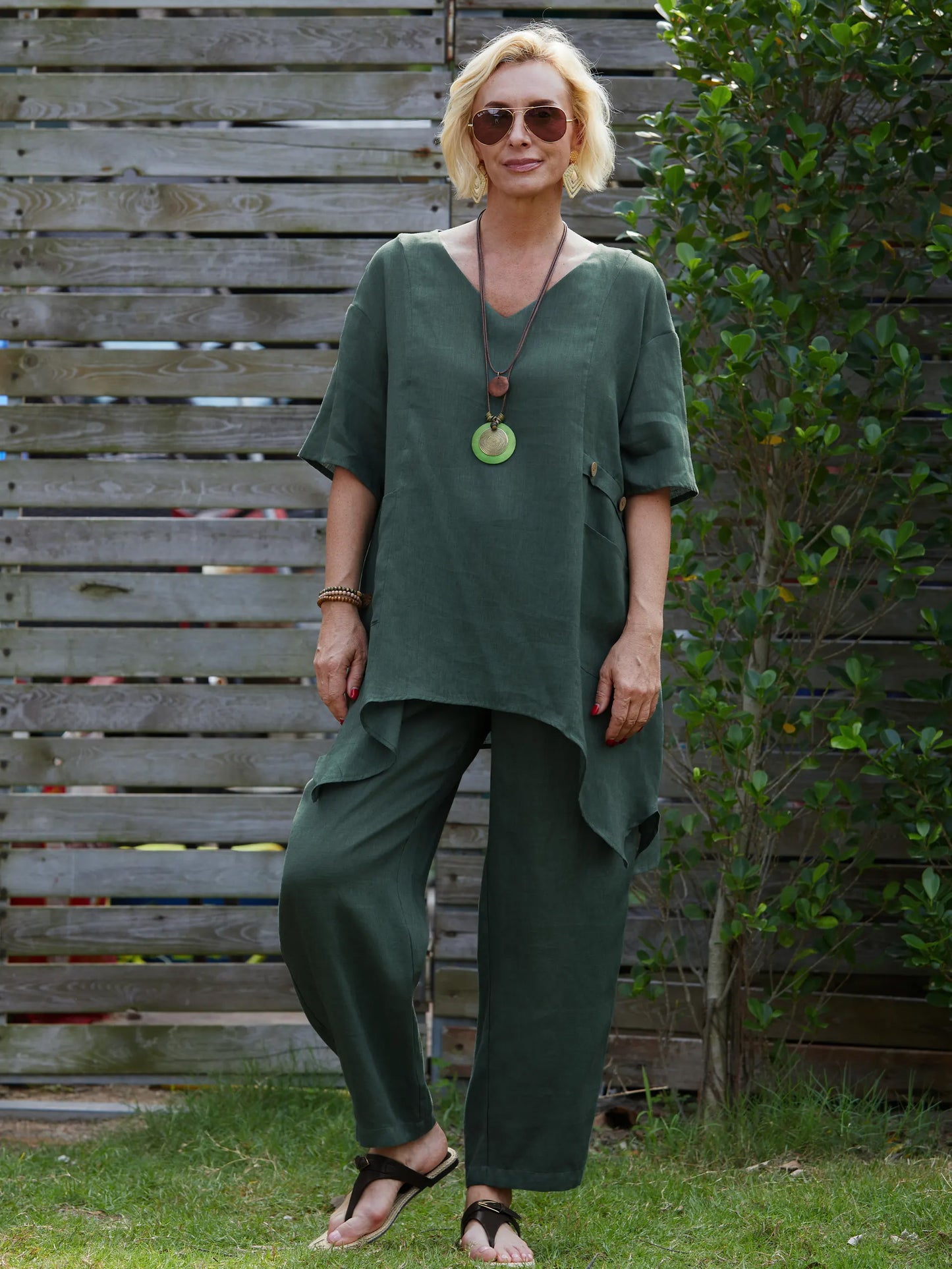 Mira | 100% linen v-neck tunic with side detail