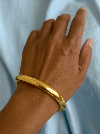 Elegant Bangle